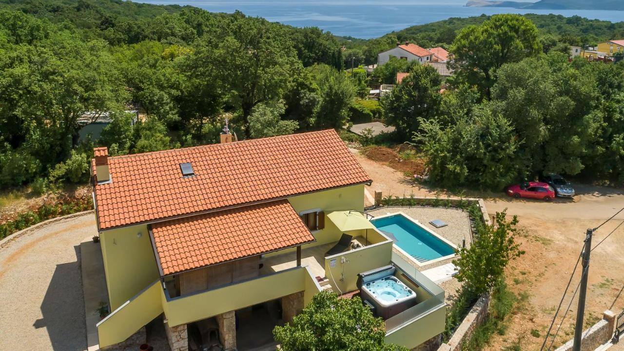 Holiday Home Tos Рисика Екстер'єр фото