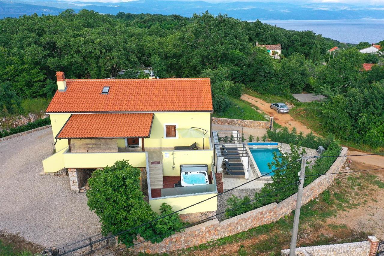 Holiday Home Tos Рисика Екстер'єр фото