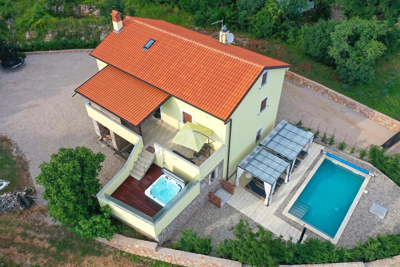 Holiday Home Tos Рисика Екстер'єр фото