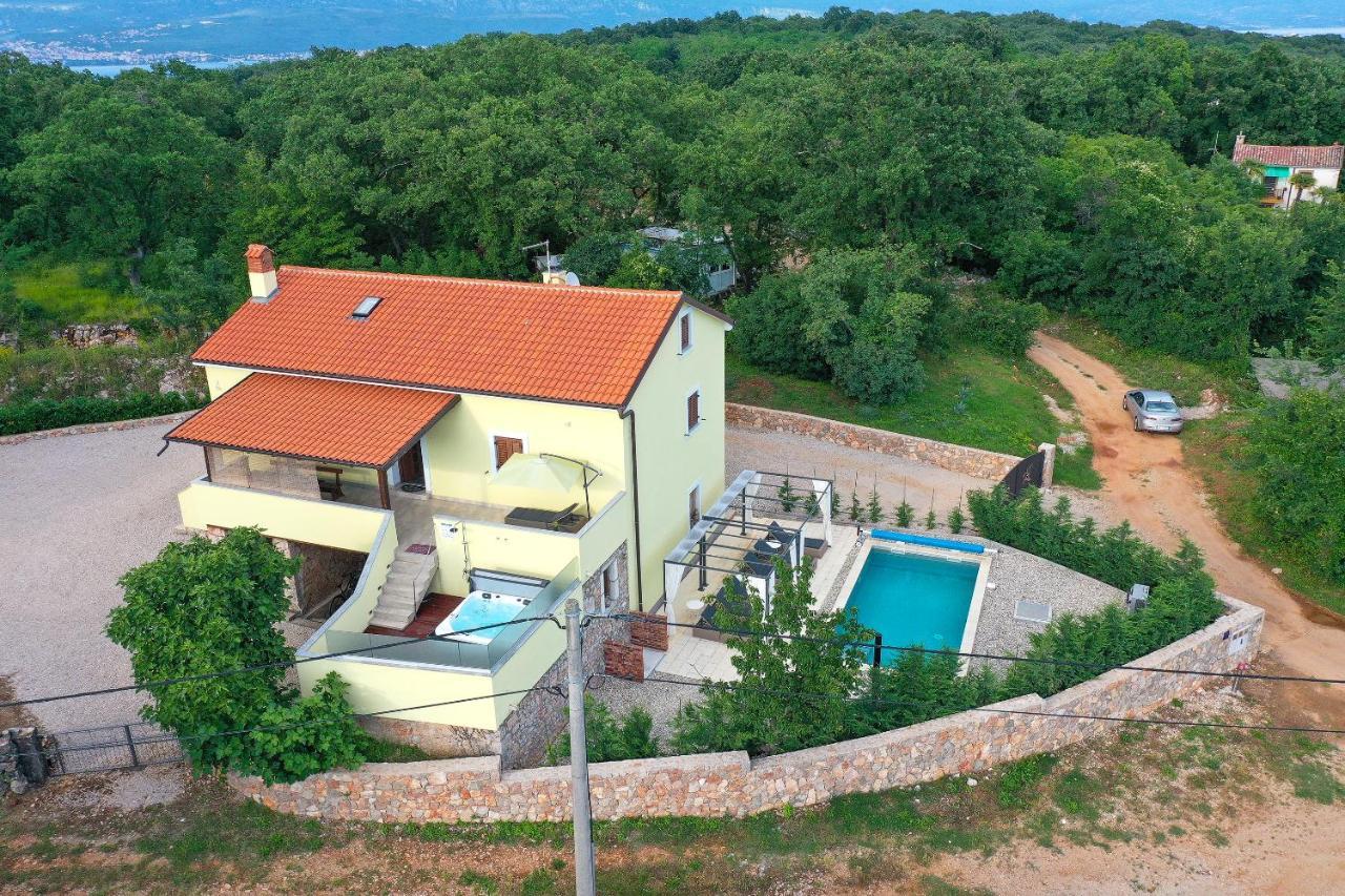 Holiday Home Tos Рисика Екстер'єр фото